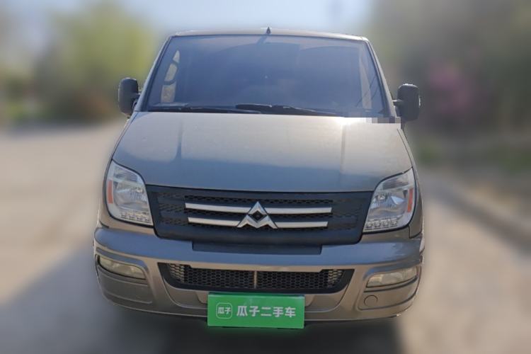 Used SAIC MAXUS Xintu V80 2014 2.5T Aoyuntong Short Wheelbase Low Roof