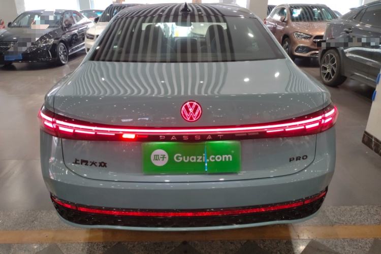 Used Volkswagen Passat 2025 Pro 380TSI Starry Dragon Luxury Edition
