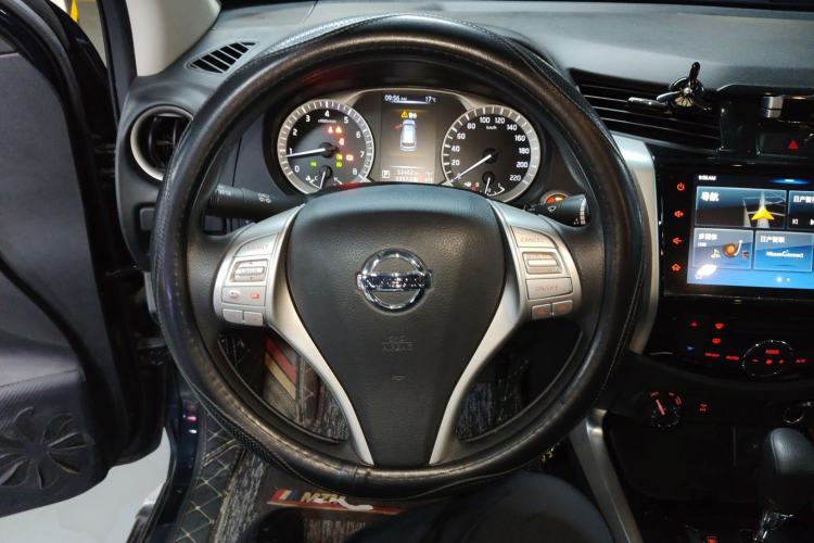 Used Nissan Terra 2020 2.5L XL Upper 4WD Automatic Four-Wheel Drive Luxury Edition Steering Wheel