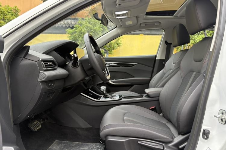 Used Dongfeng Aeolus Yixuan 2020 230T Automatic Xuan Yue Track Edition Left Front Seat