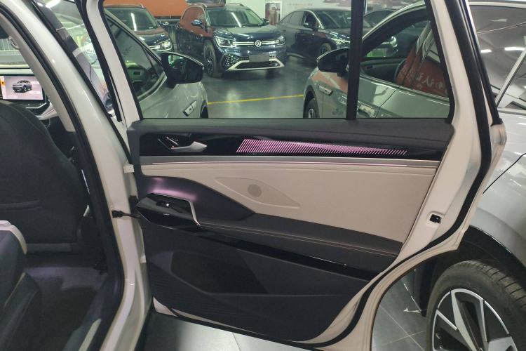 Used Volkswagen ID.6 CROZZ 2022 Long-Range PRO Edition