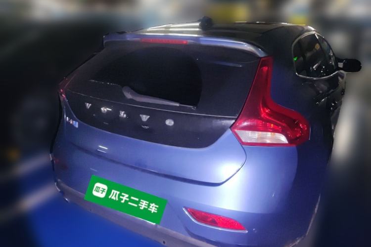 Used Volvo V40 2015 1.6T Zhiya Edition Rear