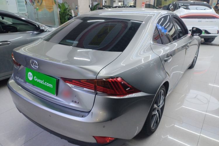 Used Lexus IS 2017 300 Leading Edition
