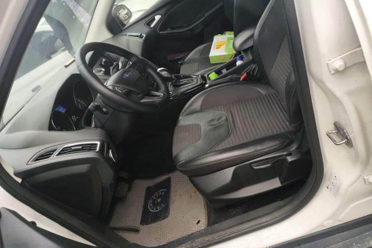 Used Ford Focus 2015 Hatchback EcoBoost 125 Automatic Supreme Style Edition