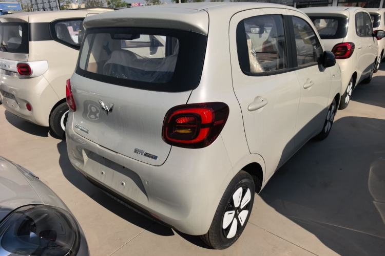 Used Wuling Hongguang MINIEV 2025 Four-Door Version Advanced Edition Rear Right 45 Deg