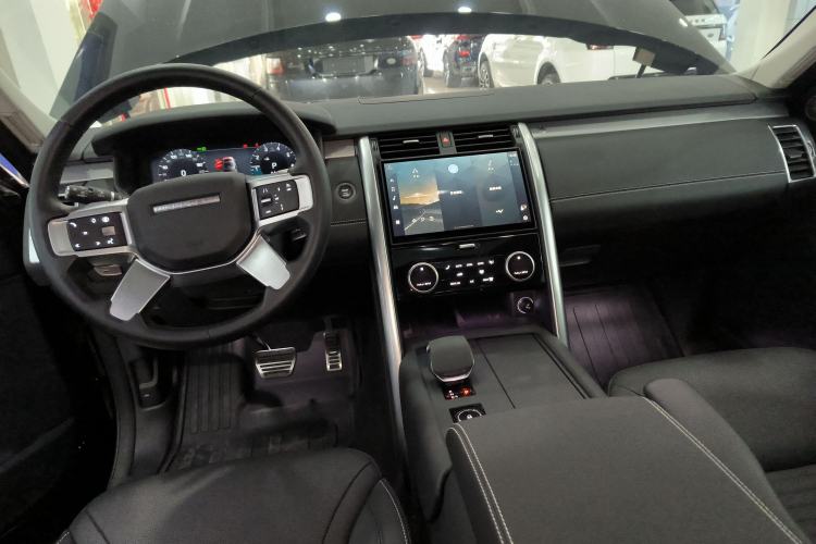 Used Land Rover Discovery 2023 Restyled 360 PS R-Dynamic SE