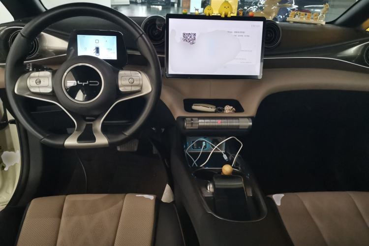 Used BYD Dolphin 2023 420 km Free Version Center Console