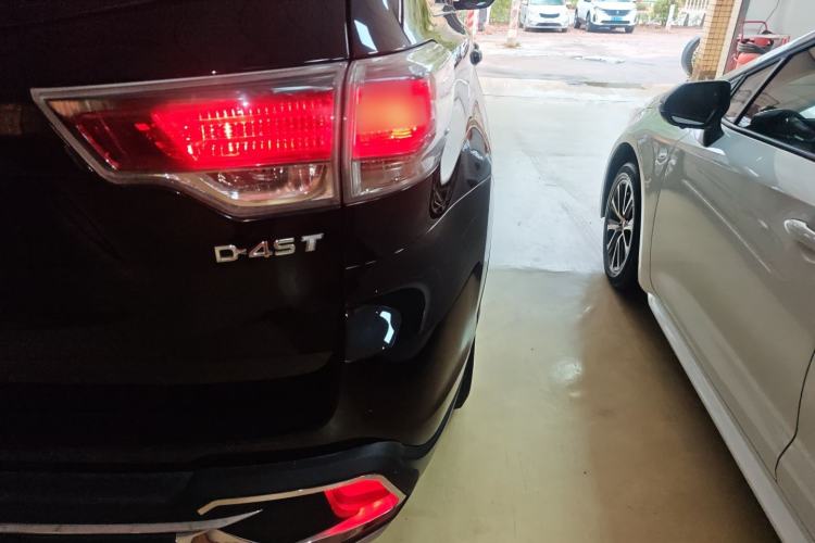 Used Toyota Highlander 2015 2.0T Two-Wheel Drive Elite Edition 5 Seats
