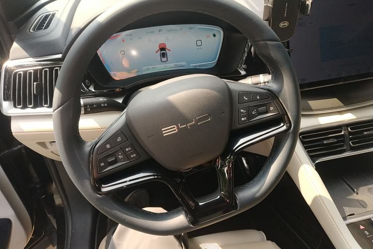 Used BYD Song PLUS New Energy 2024 Honor Edition EV 520km Premium Model