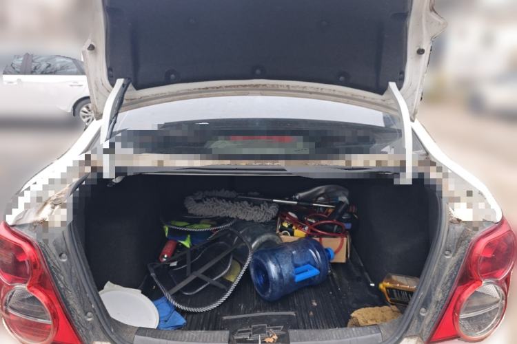 Used Chevrolet Aveo Sonic 2011 Sedan 1.4L MT SL