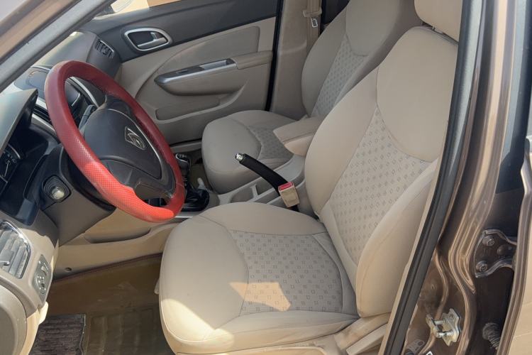 Used Baojun 630 2014 1.5L manual standard version