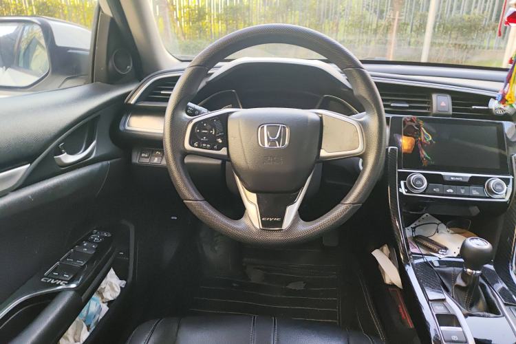 Used Honda Civic 2016 220TURBO Manual Luxury Edition