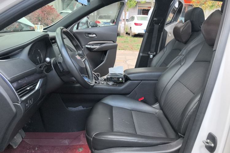 Used Cadillac XT4 2021 28T Two-Wheel Drive Tech Edition