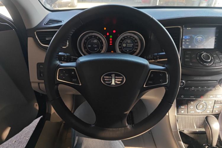 Used Bestune B90 2014 1.8T Automatic Luxury Model