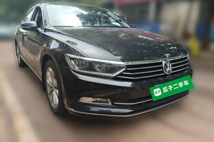 Used Volkswagen Magotan 2019 330TSI DSG Luxury Version China VI Standard Front Right 45 Deg