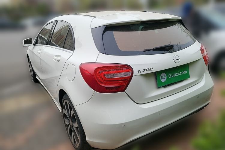 Used Mercedes-Benz A-Class 2015 A 200 Fashion Model Rear Left 45 Deg