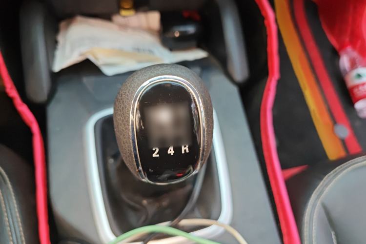 Used Geely Auto Vision X6 2016 1.8L Manual Luxury Model
