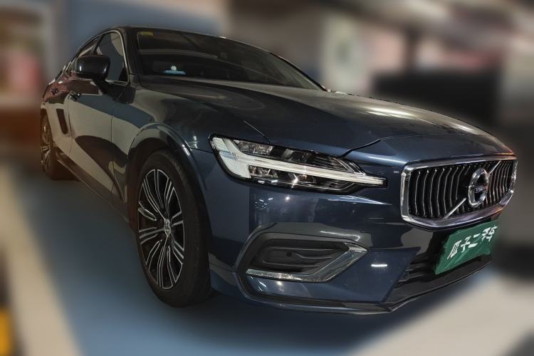 Used Volvo S60 2020 T4 Zhiyuan Luxury Edition
