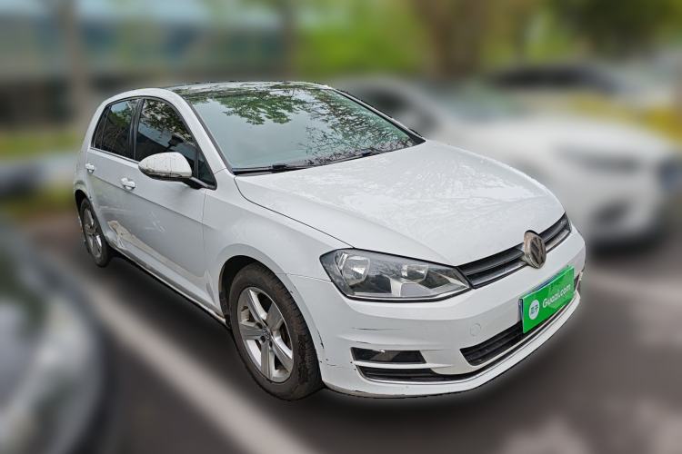 Used Volkswagen Golf 2014 1.4TSI Automatic Comfort Model Front Right 45 Deg