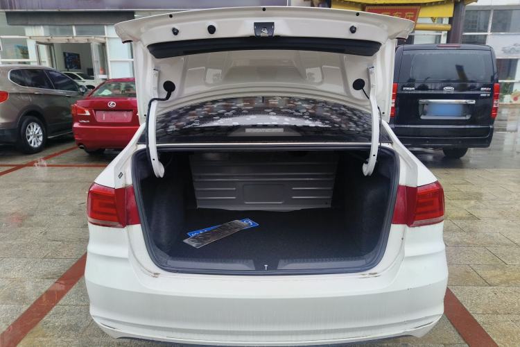 Used Volkswagen Santana 2021 1.5L Automatic Fashion Edition