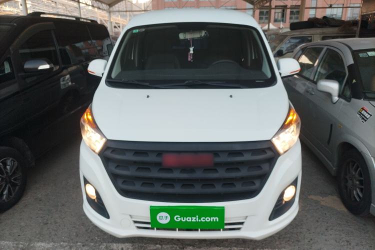 Used Jinbei Gold Hiace M Classic 2022 1.5L Engineering Lion Passenger Van 7 Seats