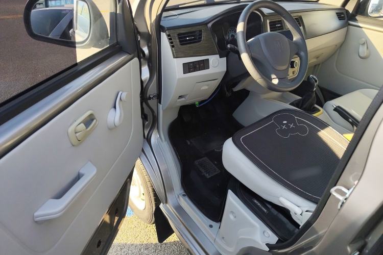 Used Jinbei New Hiace X30L 2021 1.5L Wealth Van Non-Air-Conditioned Version China VI Standard SWC15M
