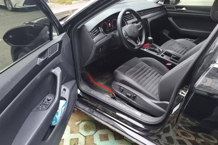 Used Volkswagen Magotan 2021 330TSI DSG 30th Anniversary Edition Driver Seat