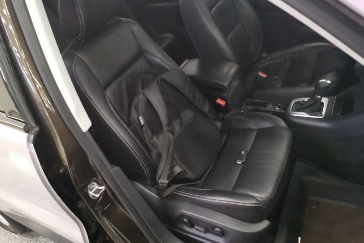 Used Volkswagen Tiguan L 2016 300TSI Automatic Two-Wheel Drive Comfort Edition
