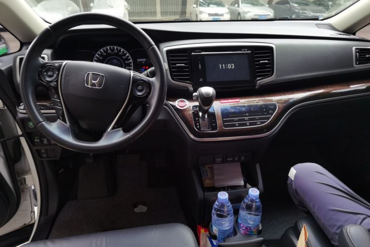 Used Honda Odyssey 2015 Updated Version 2.4L Smart Edition