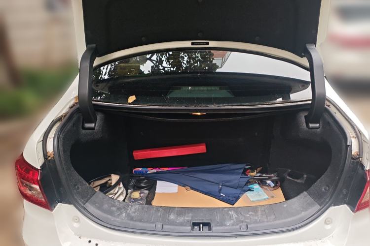 Used BYD Qin New Energy 2014 1.5T Flagship Model Trunk