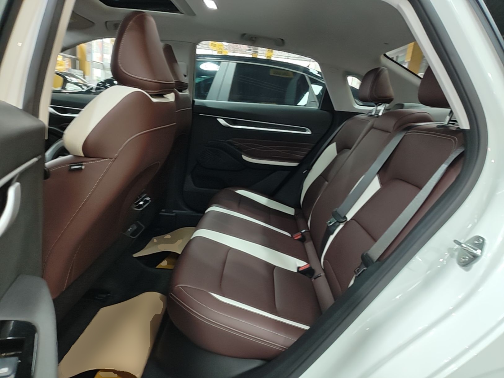 Geely Auto Emgrand 2026 Model 4th Generation 4 Millionth Anniversary Edition 1.5L CVT Excellence Edition — снимка 20