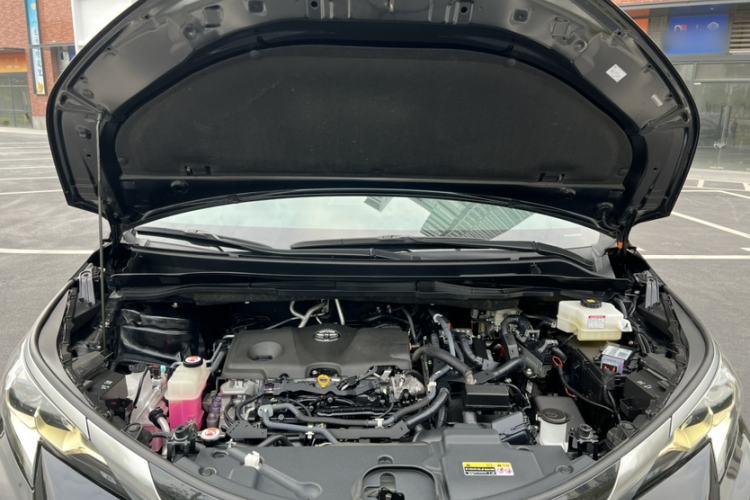 Used Toyota Granvia 2022 2.5L Hybrid Flagship Edition
