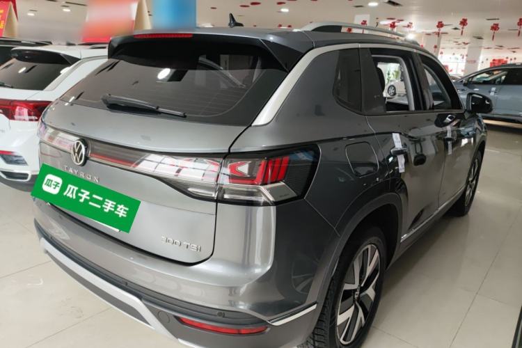 Used Volkswagen Tayron 2023 300TSI Two-Wheel-Drive Luxury Plus Advanced Edition Rear Right 45 Deg