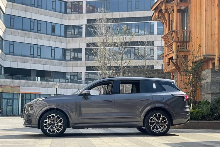 Used Lynk & Co 09 EM-P 2023 2.0TD EM-P Long-Range Version PM 7-Seater