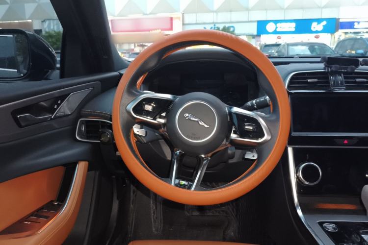 Used Jaguar XEL 2021 2.0T 250 PS R-DYNAMIC S Advanced Sport Edition Steering Wheel
