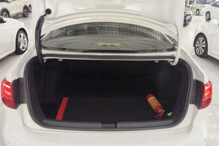 Used Volkswagen Sagitar 2017 1.6L Automatic Comfort Model Trunk