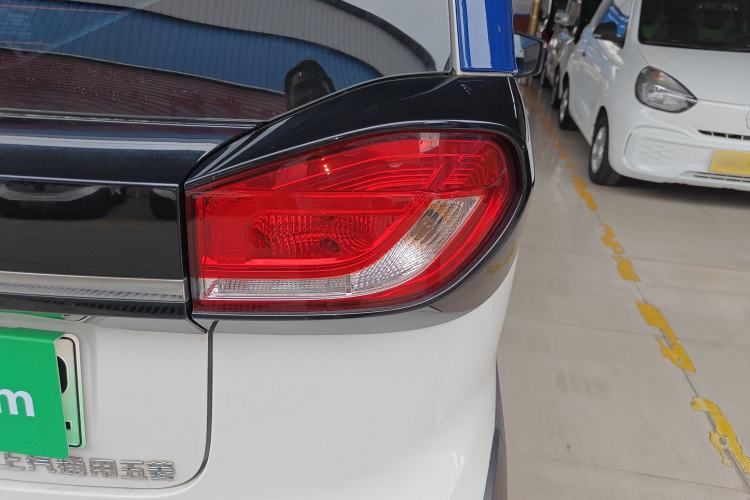 Used Baojun E100 2019 250KM Smart Drive Edition Exterior 3