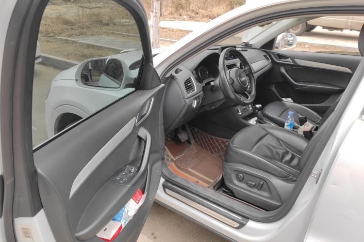 Used Audi Q3 2015 35 TFSI Comfort Model