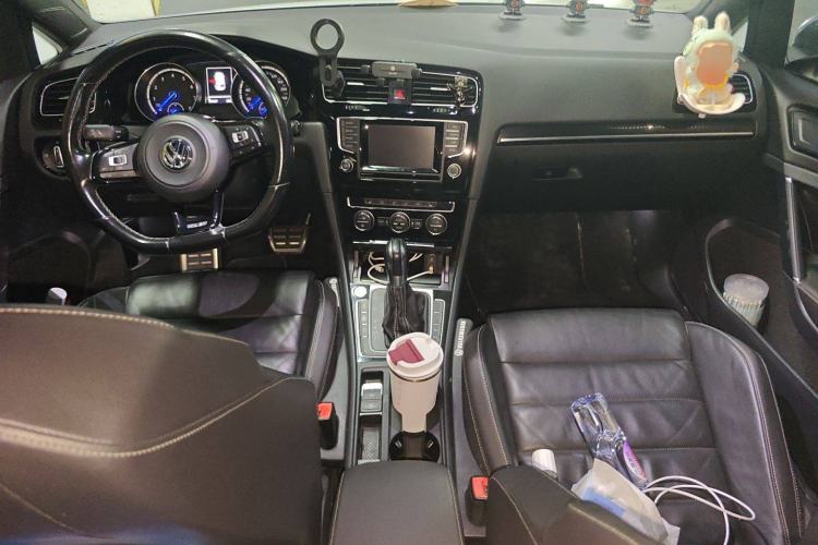 Used Volkswagen Golf 2015 2.0 TSI R Center Console