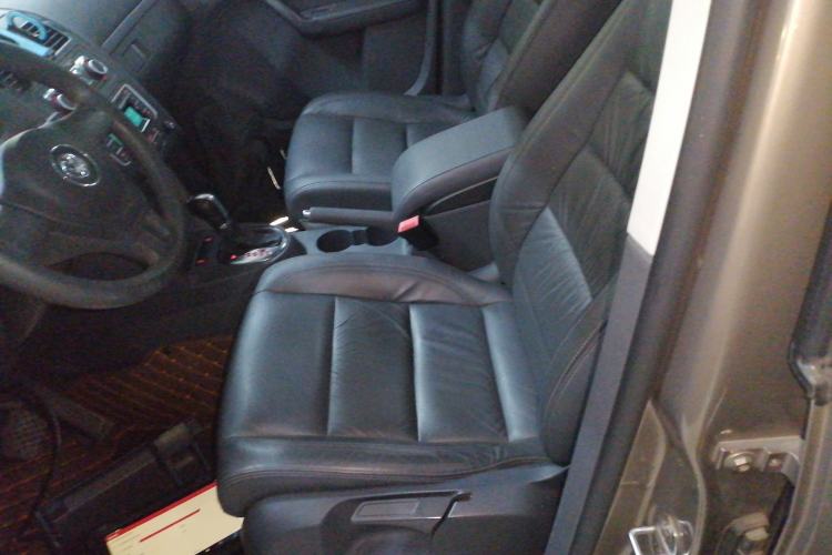 Used Volkswagen Touran 2015 1.4T DSG Comfort Edition 5 Seats