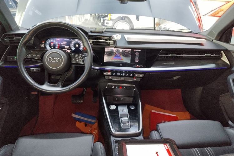 Used Audi A3 2024 Sportback 35 TFSI Fashionable Sports Model Center Console