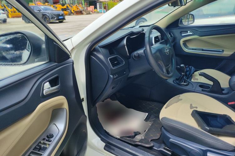 Used Haima Fumei 2017 1.6L Manual Finance Edition Driver Seat