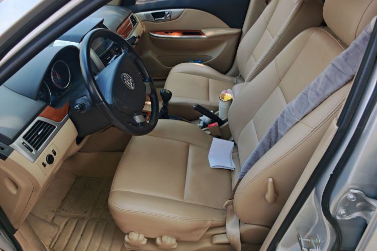 Used Buick Excelle 2013 1.5L Manual Luxury Model Left Front Seat