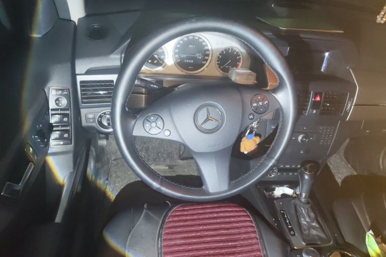 Used Mercedes-Benz GLK-Class 2011 GLK 300 4MATIC Fashion Model Steering Wheel