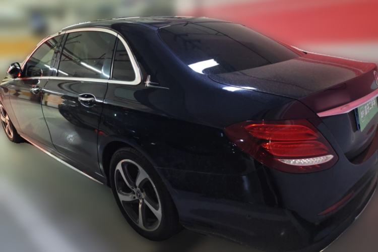 Used Mercedes-Benz E-Class 2017 E 300 L Sporty and Stylish Model
