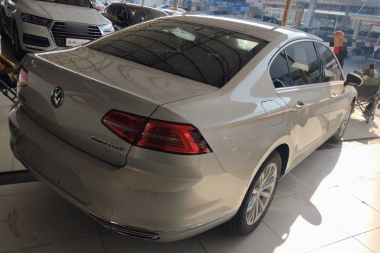 Used Volkswagen Magotan 2019 330TSI DSG Leading Edition China V Standard