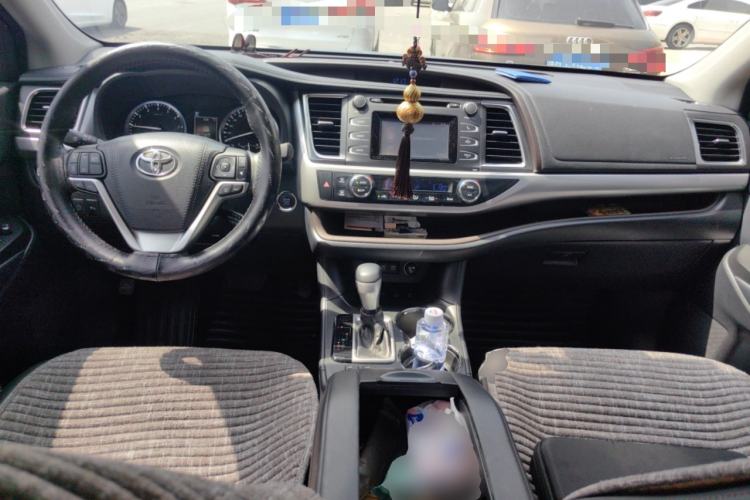 Used Toyota Highlander 2018 2.0T Four-Wheel Drive Luxury Edition 7 Seats China V Emission Standard
