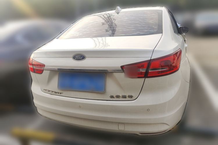 Used Ford Escort 2015 1.5L Automatic Fashion Model