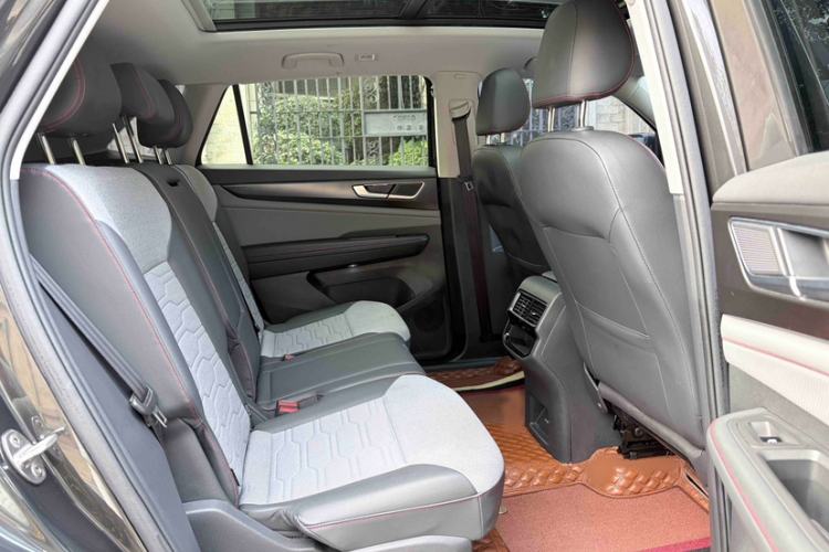 Used Volkswagen Teramont X 2022 330TSI Two-Wheel-Drive Luxury Edition
