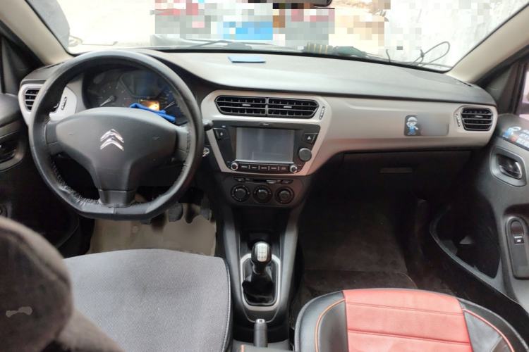 Used Citroen Elysee 2015 Zhishang Edition 1.6L Manual Fashion Model
